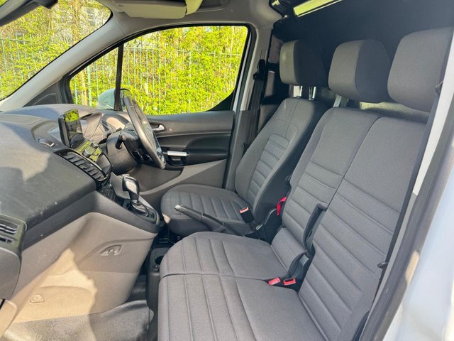 2023 Ford Transit Connect 1.5L Limited 5dr - Photo 10