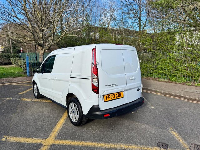2023 Ford Transit Connect 1.5L Limited 5dr - Photo 4