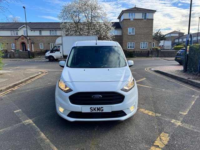 2023 Ford Transit Connect 1.5L Limited 5dr - Photo 8