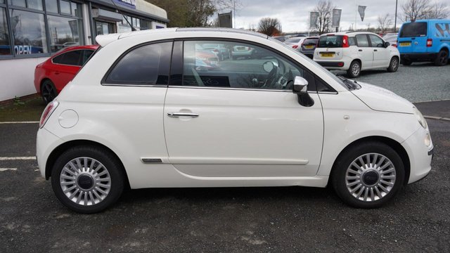 2009 FIAT 500 1.2 Lounge Hatchback 3dr Petrol Manual Euro 5 (s/s) (69 bhp) - Photo 6