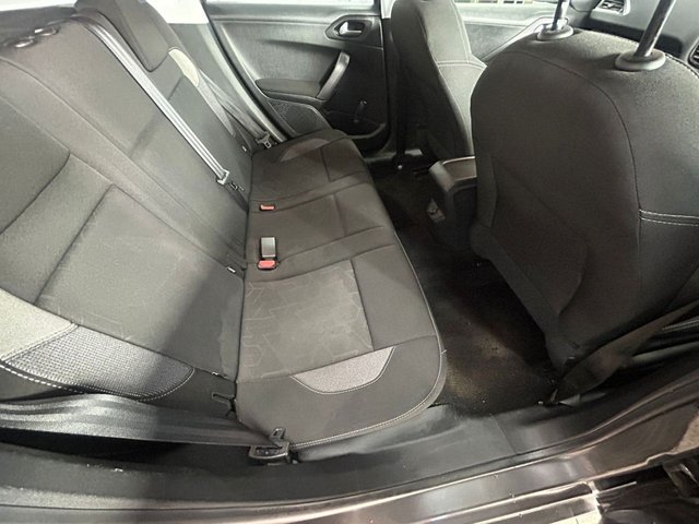 2017 PEUGEOT 2008 - Photo 10