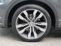 USED 2019 19 VOLKSWAGEN T-ROC 1.5 TSI EVO R-Line 5d DSG 150 S/S SAT NAV, ACTIVE INFO DISPLAY (DIGITAL DASH), HEATED FRONT SEATS, APP-CONNECT FOR APPLE CARPLAY ANDROID AUTO & MIRROR LINK, ADAPTIVE CRUISE CONTROL & SPEED LIMITER, FRONT ASSIST, LANE ASSIST, FRONT & REAR PARKING SENSORS WITH DISPLAY, DAB RADIO, BLUETOOTH PHONE & MUSIC, VOICE ACTIVATION, DSG AUTOMATIC GEARBOX, LED DRL'S, PRIVACY, 19 INCH ALLOYS, POWER FOLDING MIRRORS, FLAT BOTTOM TIPTRONIC MFSW, RAIN & LIGHT SENSORS, AUTO HOLD, CLIMATE CONTROL, DRIVE SELECT, GOOD SERVICE HISTORY