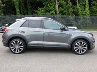 USED 2019 19 VOLKSWAGEN T-ROC 1.5 TSI EVO R-Line 5d DSG 150 S/S SAT NAV, ACTIVE INFO DISPLAY (DIGITAL DASH), HEATED FRONT SEATS, APP-CONNECT FOR APPLE CARPLAY ANDROID AUTO & MIRROR LINK, ADAPTIVE CRUISE CONTROL & SPEED LIMITER, FRONT ASSIST, LANE ASSIST, FRONT & REAR PARKING SENSORS WITH DISPLAY, DAB RADIO, BLUETOOTH PHONE & MUSIC, VOICE ACTIVATION, DSG AUTOMATIC GEARBOX, LED DRL'S, PRIVACY, 19 INCH ALLOYS, POWER FOLDING MIRRORS, FLAT BOTTOM TIPTRONIC MFSW, RAIN & LIGHT SENSORS, AUTO HOLD, CLIMATE CONTROL, DRIVE SELECT, GOOD SERVICE HISTORY