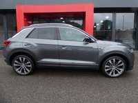 USED 2019 19 VOLKSWAGEN T-ROC 1.5 TSI EVO R-Line 5d DSG 150 S/S SAT NAV, ACTIVE INFO DISPLAY (DIGITAL DASH), HEATED FRONT SEATS, APP-CONNECT FOR APPLE CARPLAY ANDROID AUTO & MIRROR LINK, ADAPTIVE CRUISE CONTROL & SPEED LIMITER, FRONT ASSIST, LANE ASSIST, FRONT & REAR PARKING SENSORS WITH DISPLAY, DAB RADIO, BLUETOOTH PHONE & MUSIC, VOICE ACTIVATION, DSG AUTOMATIC GEARBOX, LED DRL'S, PRIVACY, 19 INCH ALLOYS, POWER FOLDING MIRRORS, FLAT BOTTOM TIPTRONIC MFSW, RAIN & LIGHT SENSORS, AUTO HOLD, CLIMATE CONTROL, DRIVE SELECT, GOOD SERVICE HISTORY