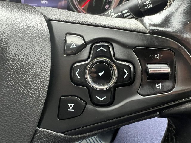 2015 Vauxhall Astra - Photo 9