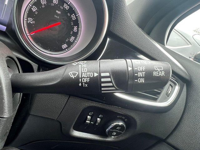 2015 Vauxhall Astra - Photo 12