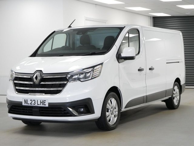 View our Renault Trafic 30 2.0 BLUEDCI 150 BHP LL LONG SPORT NAV