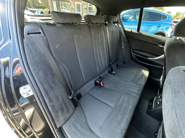 2017 BMW 1 SERIES - Photo 4