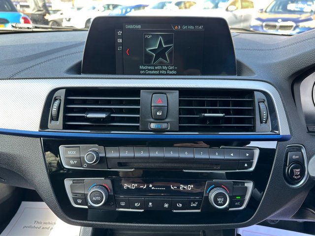 2017 BMW 1 SERIES - Photo 5