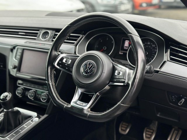 2015 VOLKSWAGEN PASSAT - Photo 10