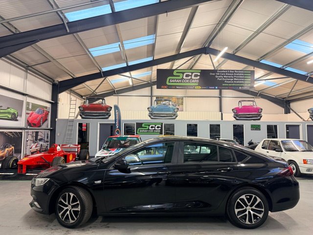 2017 VAUXHALL INSIGNIA 1.6 Turbo D ecoTEC Design Grand Sport Euro 6 (s/s) 5dr - Photo 7