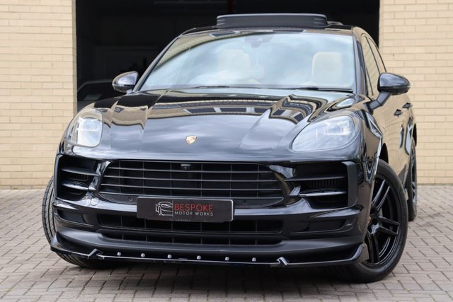 2019 19 Porsche Macan 3.0 T V6 S 