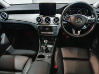 USED 2018 18 MERCEDES-BENZ GLA 2.1 GLA200d Sport SUV 5dr Diesel Manual Euro 6 (s/s) (136 ps) 