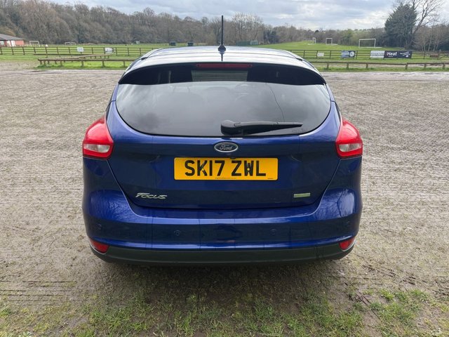 2017 FORD FOCUS - Photo 5