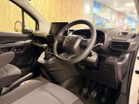 USED 2022 22 TOYOTA PROACE CITY 1.5 BlueHDi Active Short Panel Van 5dr Diesel Manual SWB Euro 6 (s/s) (100 bhp) TOUCHSCREEN ENTERTAINMENT