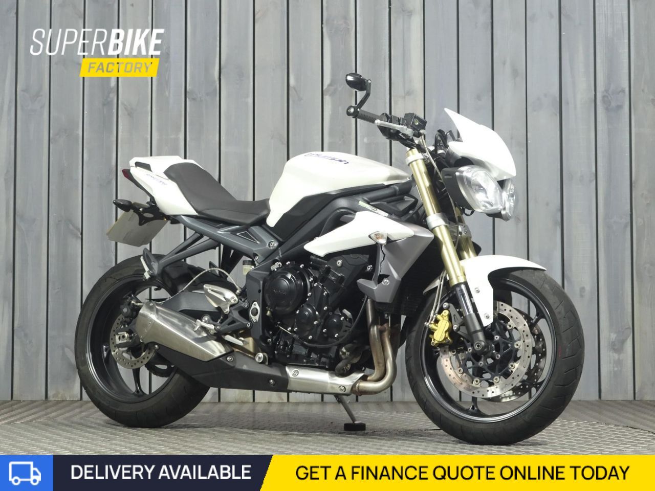 TRIUMPH STREET TRIPLE 675STREET TRIPLE 675