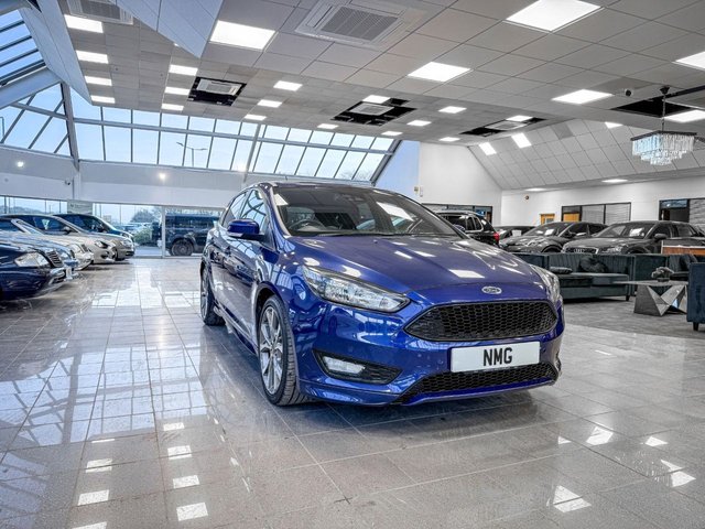 2017 Ford Focus 1L St-Line 5dr - Photo 6