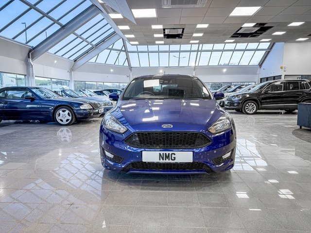 2017 Ford Focus 1L St-Line 5dr - Photo 7