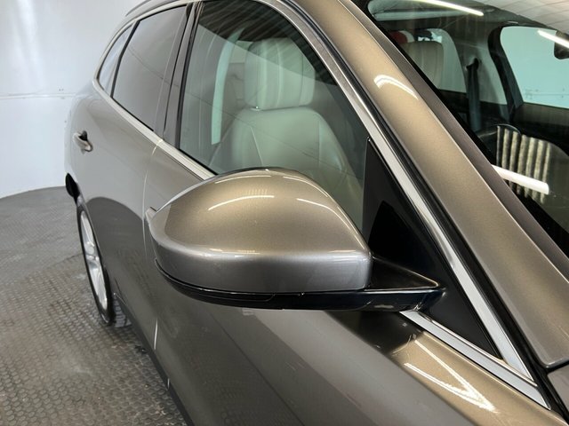 2018 Jaguar F-Pace 2L Portfolio 5dr - Photo 10