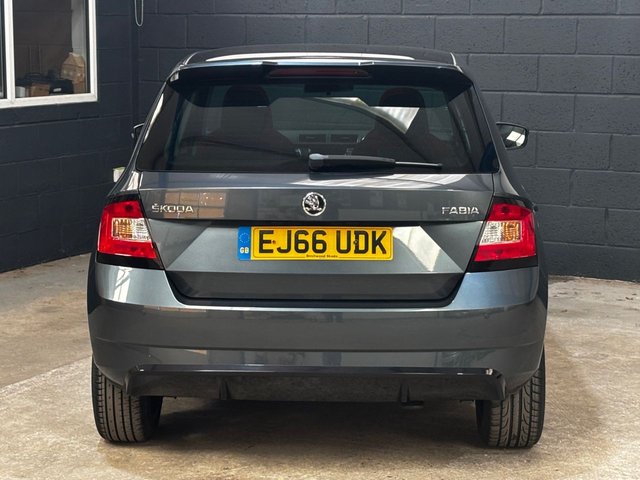 2017 SKODA FABIA - Photo 9