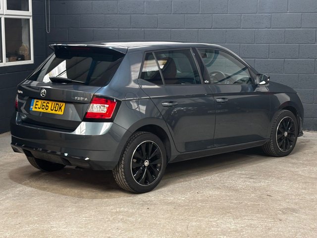 2017 SKODA FABIA - Photo 10