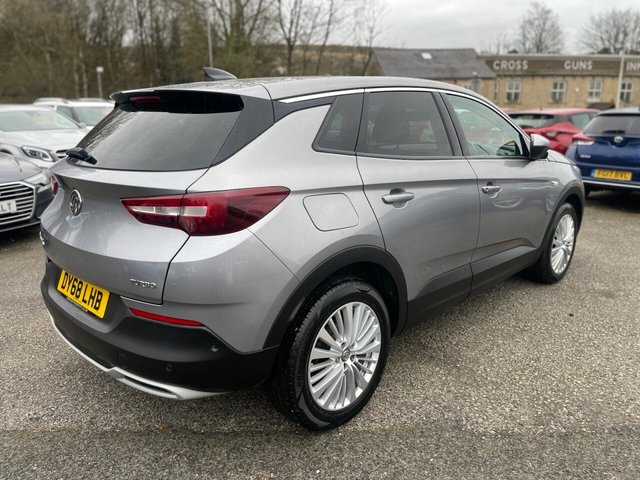 2018 Vauxhall Grandland X 1.2L Sport Nav 5dr - Photo 9