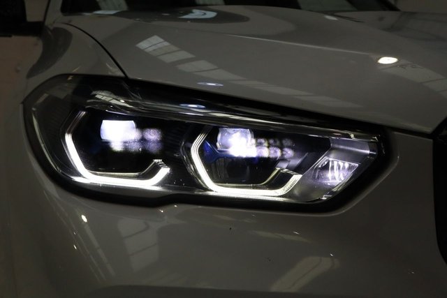 2020 BMW X5 - Photo 7