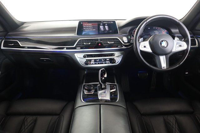 2020 BMW 7 Series - Photo 12