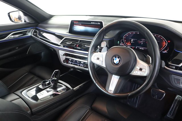 2020 BMW 7 Series - Photo 11