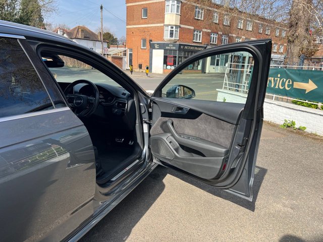 2017 AUDI A4 AVANT - Photo 12