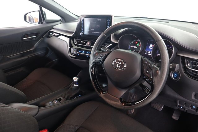 2023 Toyota C-HR - Photo 11