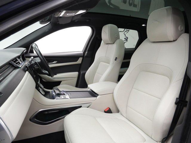 2022 JAGUAR F-PACE - Photo 6