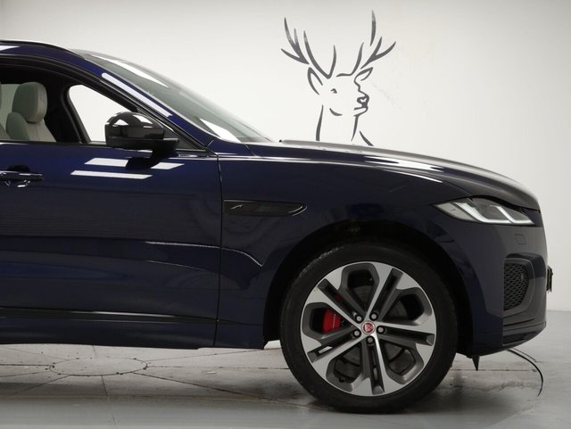 2022 JAGUAR F-PACE - Photo 9