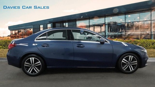 2022 Mercedes-Benz A-Class 1.3L Sport 4dr - Photo 4