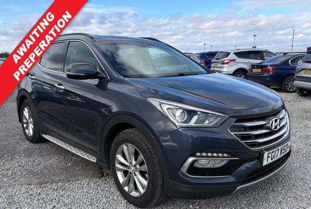 2017 HYUNDAI SANTA FE - Photo 2