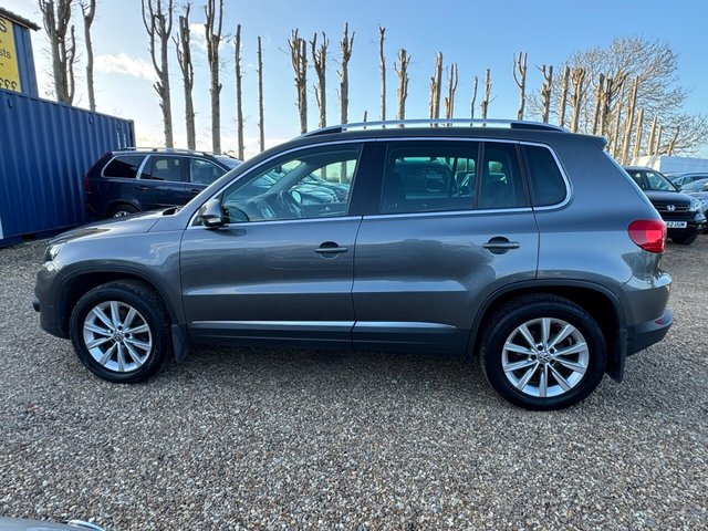 2013 VOLKSWAGEN TIGUAN 2.0 TDI BlueMotion Tech SE SUV 5dr Diesel DSG 4WD Euro 5 (s/s) (140 ps) - Photo 8