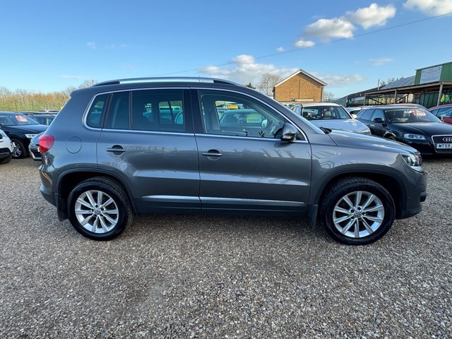 2013 VOLKSWAGEN TIGUAN 2.0 TDI BlueMotion Tech SE SUV 5dr Diesel DSG 4WD Euro 5 (s/s) (140 ps) - Photo 9