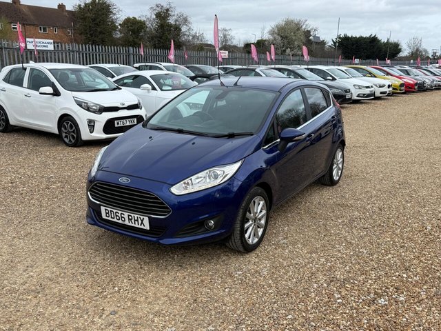 2016 FORD FIESTA 1.0T EcoBoost Titanium Euro 6 (s/s) 5dr - Photo 3