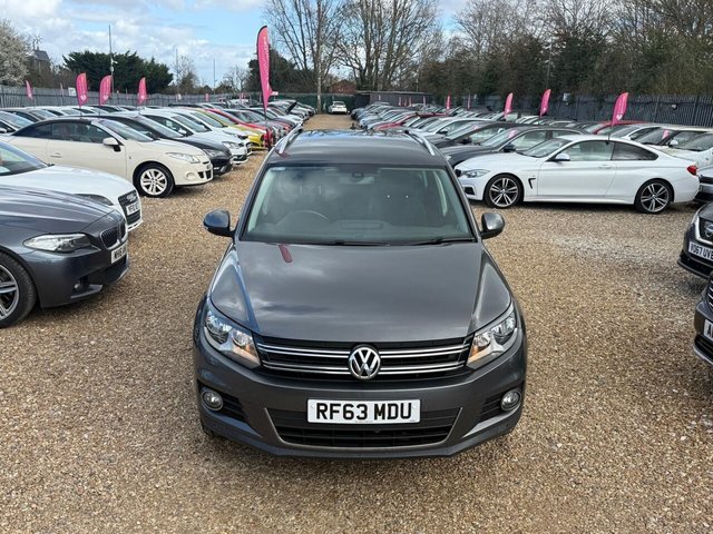 2013 VOLKSWAGEN TIGUAN 2.0 TDI BlueMotion Tech Match DSG 4WD Euro 5 (s/s) 5dr - Photo 2