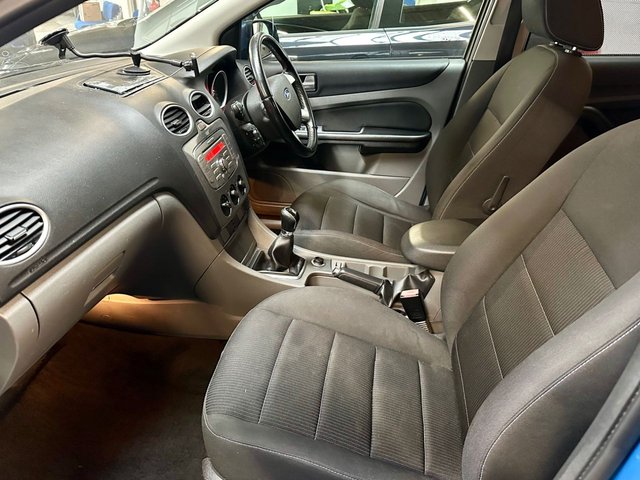 2009 FORD FOCUS 1.6 Titanium Hatchback 5dr Petrol Manual (159 g/km, 99 bhp) - Photo 8
