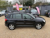 USED 2009 59 VOLKSWAGEN TIGUAN 2.0 TDI Escape 4WD Euro 5 5dr SATNAV+LEATHER+P-CAMERA