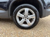 USED 2009 59 VOLKSWAGEN TIGUAN 2.0 TDI Escape 4WD Euro 5 5dr SATNAV+LEATHER+P-CAMERA