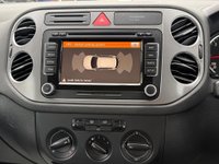 USED 2009 59 VOLKSWAGEN TIGUAN 2.0 TDI Escape 4WD Euro 5 5dr SATNAV+LEATHER+P-CAMERA