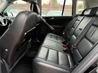 USED 2009 59 VOLKSWAGEN TIGUAN 2.0 TDI Escape 4WD Euro 5 5dr SATNAV+LEATHER+P-CAMERA