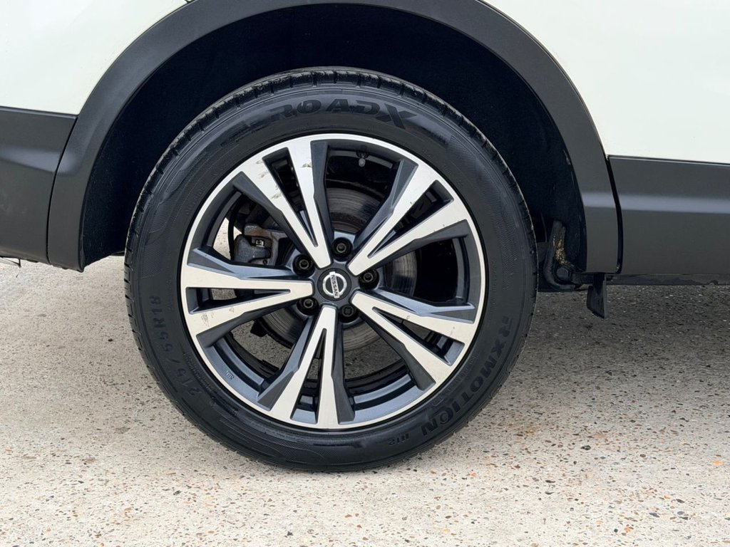 USED 2020 69 NISSAN QASHQAI 1.3 DIG-T N-Connecta SUV 5dr Petrol Manual Euro 6 (s/s) (140 ps) 5 Services|Roof|SatNav|360 View Camera|R.F Sensors|