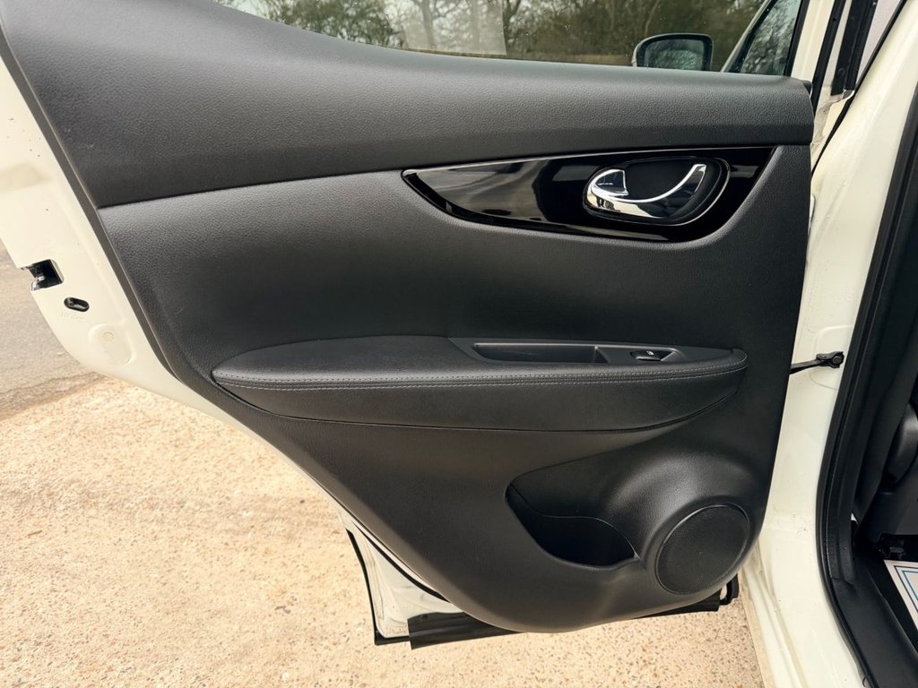 USED 2020 69 NISSAN QASHQAI 1.3 DIG-T N-Connecta SUV 5dr Petrol Manual Euro 6 (s/s) (140 ps) 5 Services|Roof|SatNav|360 View Camera|R.F Sensors|
