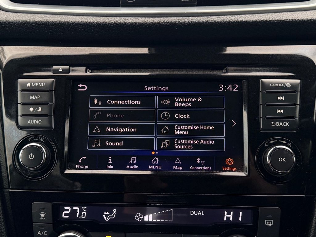 USED 2020 69 NISSAN QASHQAI 1.3 DIG-T N-Connecta SUV 5dr Petrol Manual Euro 6 (s/s) (140 ps) 5 Services|Roof|SatNav|360 View Camera|R.F Sensors|