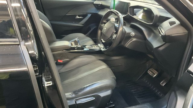 2022 PEUGEOT E-2008 - Photo 9