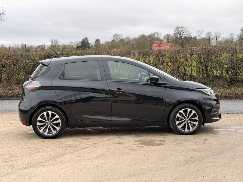 USED 2022 22 RENAULT ZOE R135 EV50 52kWh GT Line + Hatchback 5dr Electric Auto (Rapid Charge) (134 bhp) Camera|Heated Seats|SatNav|Lane Assist|Cruise|Heated Steering|