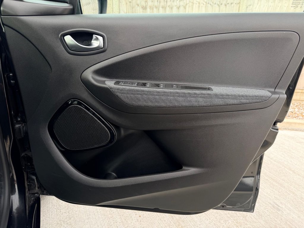 USED 2022 22 RENAULT ZOE R135 EV50 52kWh GT Line + Hatchback 5dr Electric Auto (Rapid Charge) (134 bhp) Camera|Heated Seats|SatNav|Lane Assist|Cruise|Heated Steering|